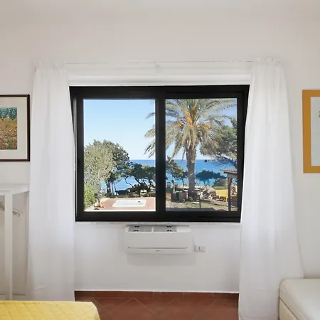 Giglio Di Mare Bed & Breakfast 3*