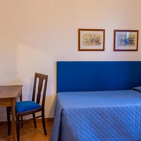 Giglio Di Mare Couette-café 3*