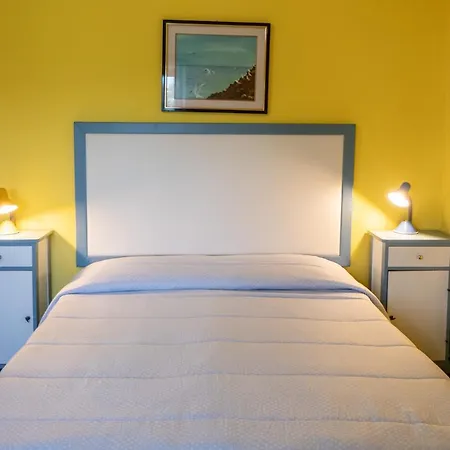 Giglio Di Mare Bed & Breakfast