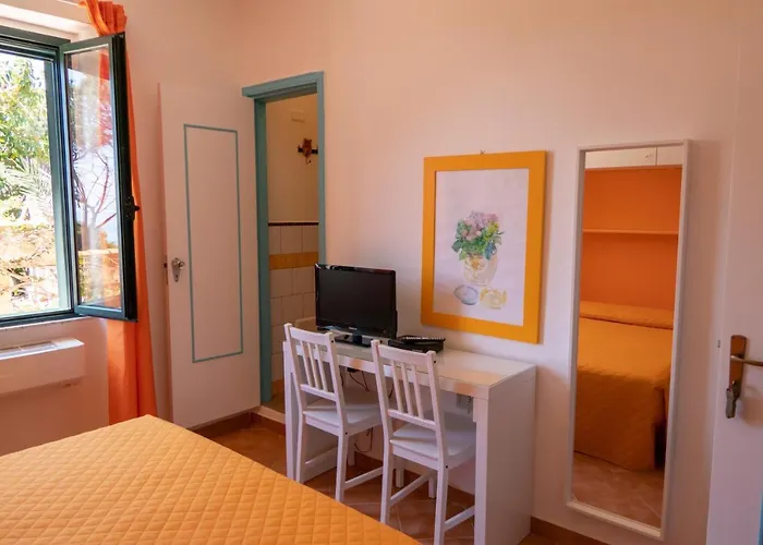 Giglio Di Mare Bed & Breakfast Cala Liberotto